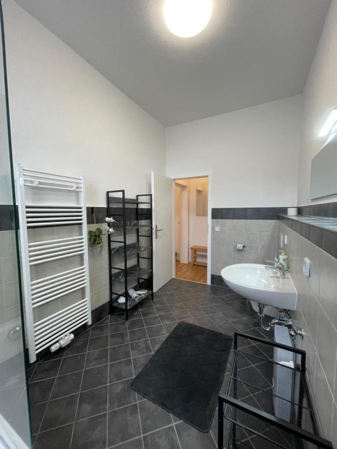 Lucky Stays Ls07 - Vollausstattung - Zentrum - Aufzug - Grosse Kueche - 2 Zimmer - Smart-Tv Magdeburg Kültér fotó