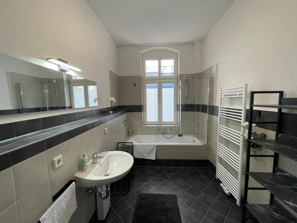Lucky Stays Ls07 - Vollausstattung - Zentrum - Aufzug - Grosse Kueche - 2 Zimmer - Smart-Tv Magdeburg Kültér fotó